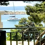 Apartamento Beachfront Romilda