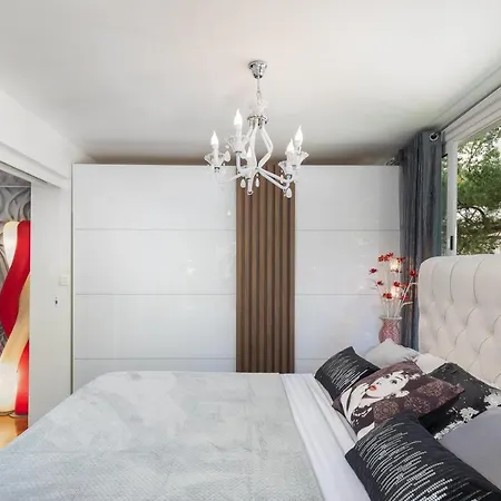 Beachfront Romilda * Макарска
