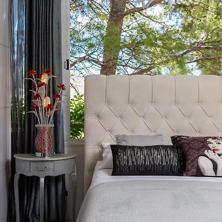 Apartman Beachfront Romilda *