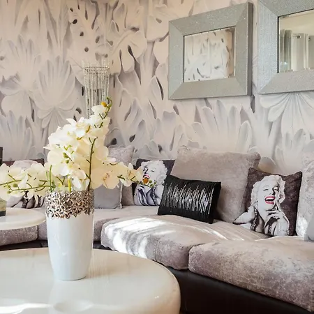 Beachfront Romilda Appartement Makarska