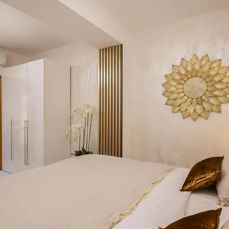 Beachfront Romilda *