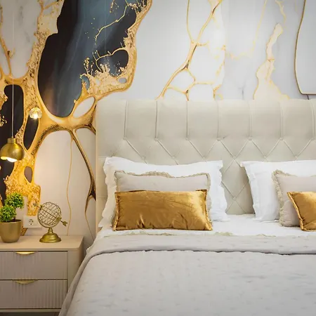 Beachfront Romilda Apartman *