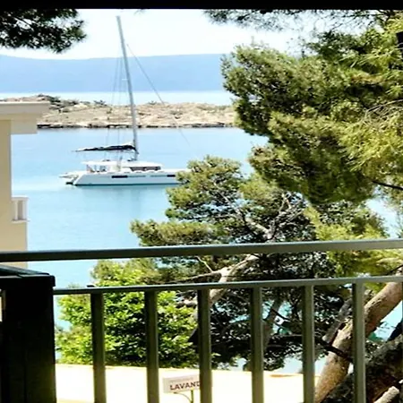 Lägenhet Beachfront Romilda