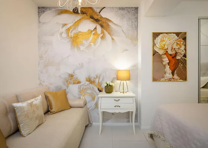 Beachfront Romilda 公寓