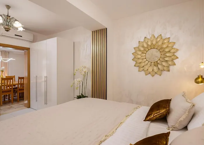 Beachfront Romilda *