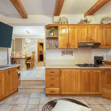 Beachfront Romilda *